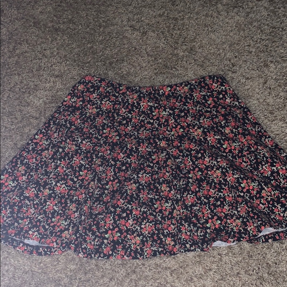 Floral skirt🌺